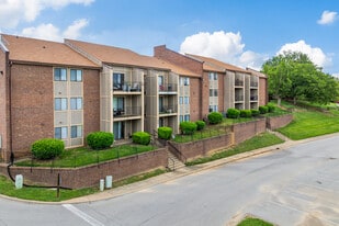 Boulder Creek Apartments in Jeffersontown, KY - Building Photo