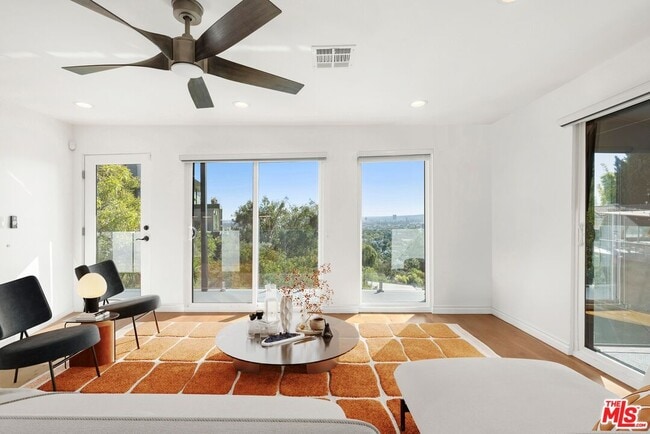 1788 N Orange Grove Ave in Los Angeles, CA - Building Photo - Building Photo