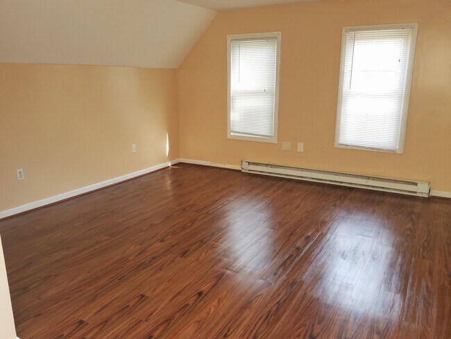 114 Cedar Hill Ave in New Haven, CT - Foto de edificio - Building Photo