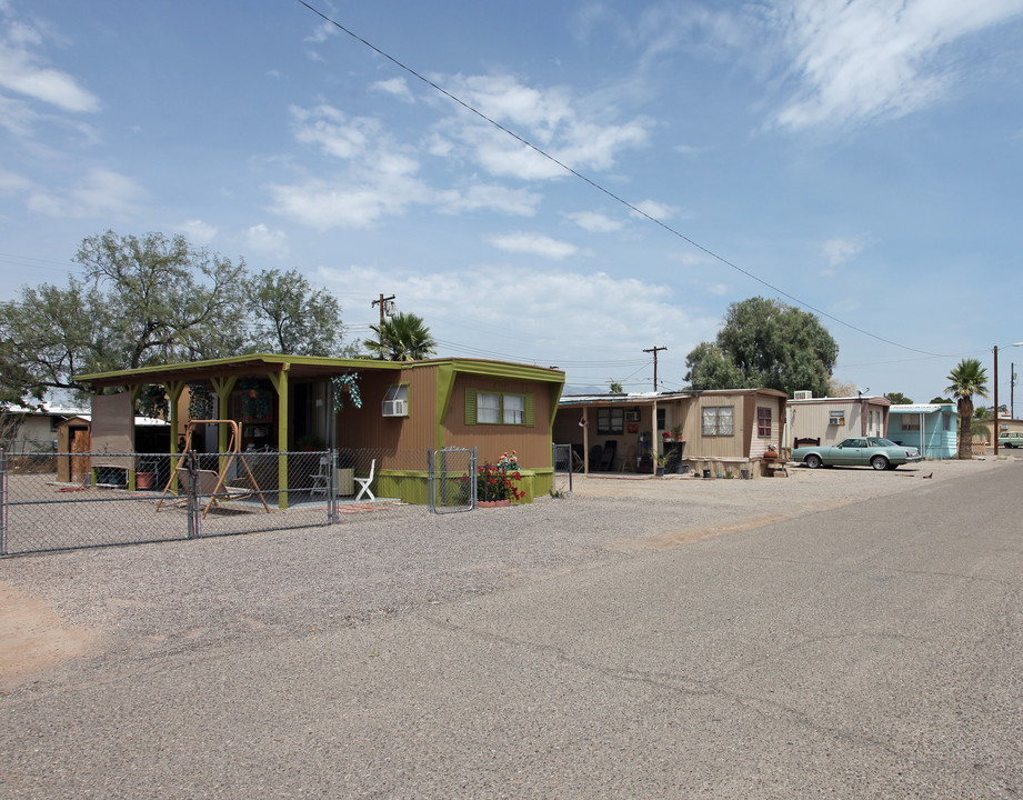 Four Threes Mhp - 34 Spaces in Tucson, AZ - Building Photo