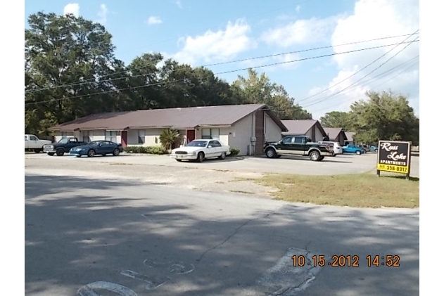 Russ Lake Apartments in Panama City, FL - Foto de edificio - Building Photo