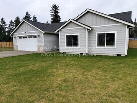 17315 Pendleton St SW in Rochester, WA - Building Photo