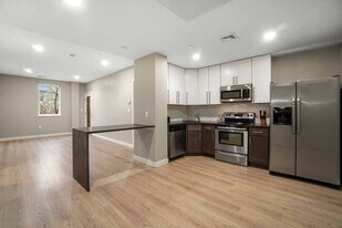 Walter Huntington Apartments in Boston, MA - Building Photo