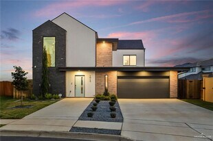 35 Silverton Cir in Edinburg, TX - Building Photo