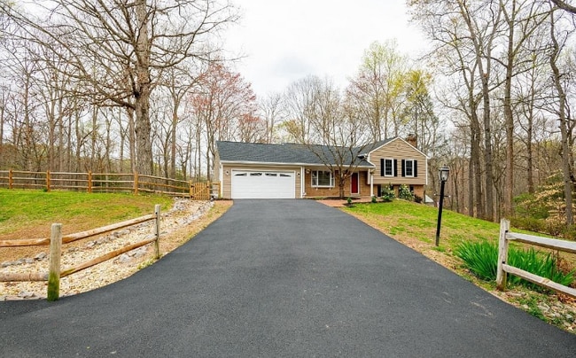 11142 Stonebrook Dr in Manassas, VA - Building Photo - Building Photo