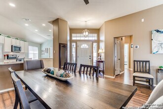 21110 Las Lomas Blvd in San Antonio, TX - Building Photo - Building Photo