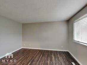 3586 Richard Ave in Grove City, OH - Foto de edificio - Building Photo