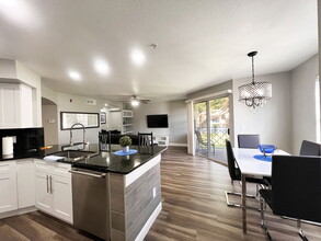 7280 Westpointe Blvd in Orlando, FL - Building Photo - Building Photo