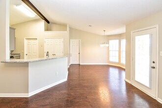7805 Jane Ayre Dr in Southaven, MS - Building Photo - Building Photo