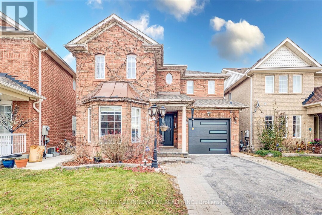 53 Angier Crescent in Ajax, ON - Building Photo