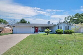 2600 Donna Dr in Taylor, TX - Building Photo - Building Photo