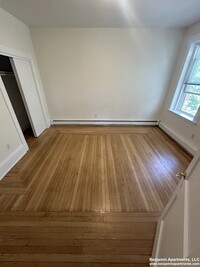 21 Fairbanks St, Unit 31 in Brookline, MA - Building Photo - Building Photo