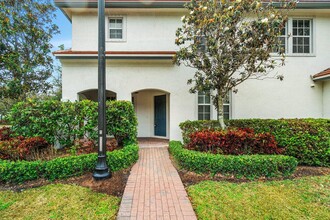 127 Evergrene Pkwy in Palm Beach Gardens, FL - Building Photo - Building Photo