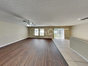 12109 Tree Haven Ave in Gibsonton, FL - Building Photo - Building Photo