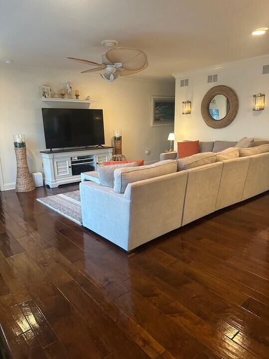 3239 Osborne Terrace in Toms River, NJ - Building Photo