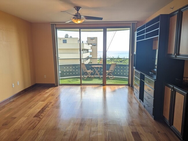 421 ?Olohana St in Honolulu, HI - Building Photo - Building Photo