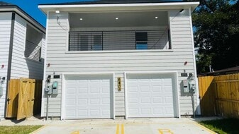 8404 De Priest St, Unit A in Houston, TX - Building Photo