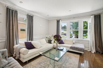 9 Central Ave in Montclair, NJ - Building Photo - Building Photo