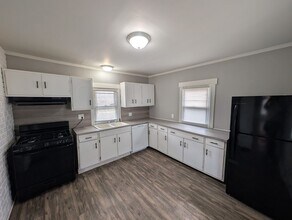 931 S 34th St in South Bend, IN - Building Photo - Building Photo