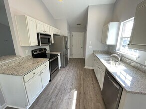 4996 Southgate Pkwy in Myrtle Beach, SC - Building Photo - Building Photo