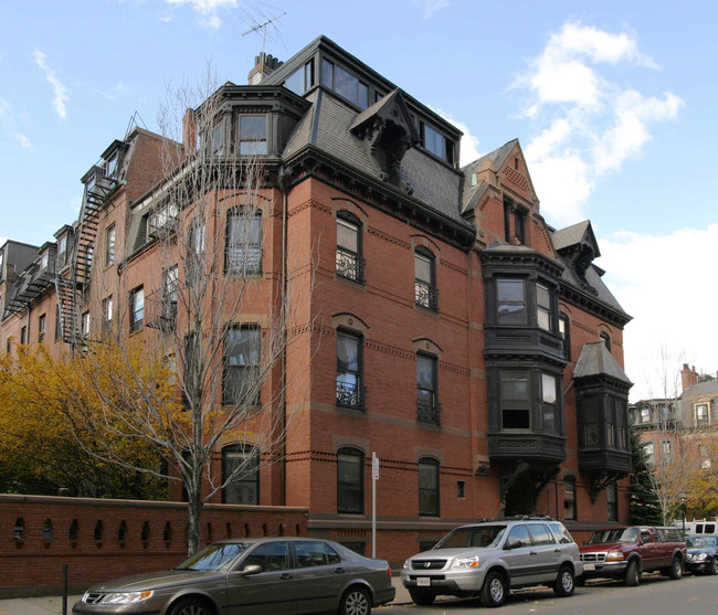 270 Clarendon St in Boston, MA - Foto de edificio - Building Photo