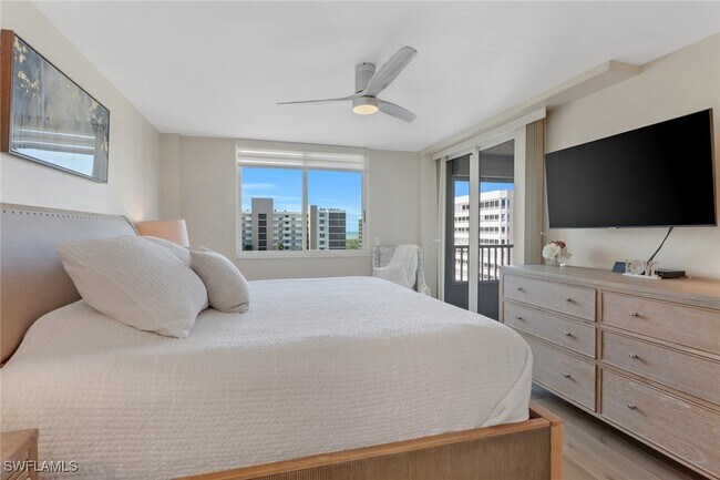 property at 25 Bluebill Ave