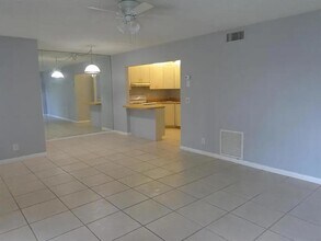 3560 Pine Needle Dr in Greenacres, FL - Building Photo - Building Photo
