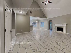 220 Sunderland Way in Stockbridge, GA - Building Photo - Building Photo