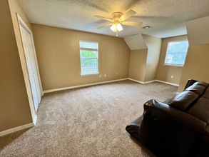 116 Neal St in Farmington, AR - Building Photo - Building Photo