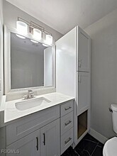 2937 Winkler Ave in Ft. Myers, FL - Building Photo - Building Photo