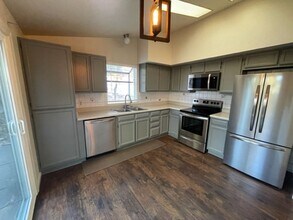 6030 Diplomat Dr in Reno, NV - Building Photo - Building Photo