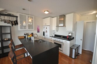 652 Massachusetts Ave, Unit PH6 in Boston, MA - Building Photo - Building Photo