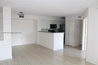 11177 SW 8th St, Unit 206 in Pembroke Pines, FL - Building Photo - Building Photo