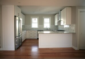 32 Sparks St, Unit 3 in Cambridge, MA - Building Photo