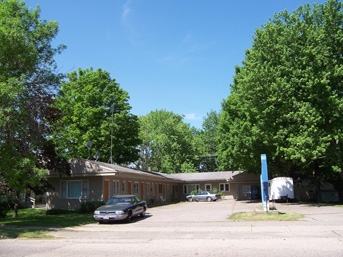 511 Vine St in Wisconsin Dells, WI - Foto de edificio