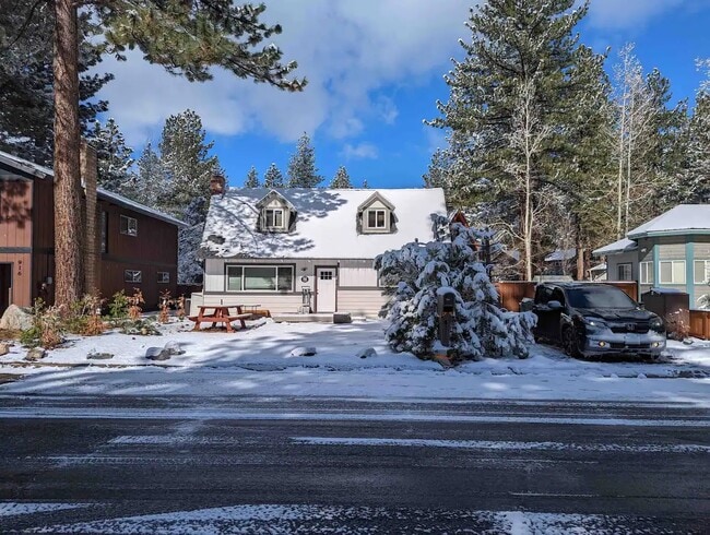 property at 910 Creekwood Dr