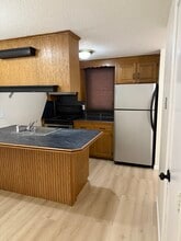 482 East St, Unit 10 in Plainville, CT - Building Photo - Building Photo