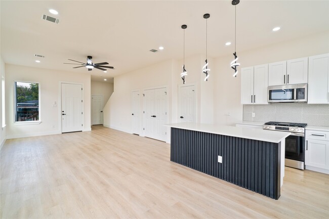 property at 3212 Retta St