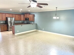 1827 Sound Haven Ct in Navarre, FL - Foto de edificio - Building Photo