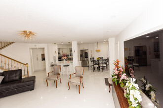 142 Weybridge Cir in Royal Palm Beach, FL - Building Photo - Building Photo