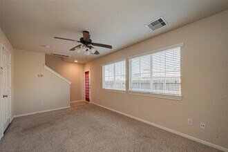 3302 Clearview Cir in Houston, TX - Building Photo - Building Photo