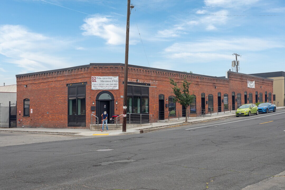 Sherman Apartments in Spokane, WA - Building Photo