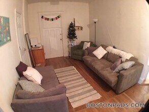 60 Egmont St in Brookline, MA - Building Photo - Building Photo