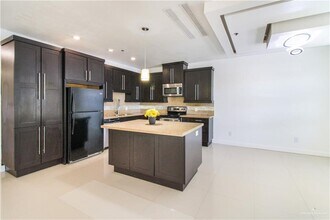 3008 S L St in McAllen, TX - Building Photo - Building Photo