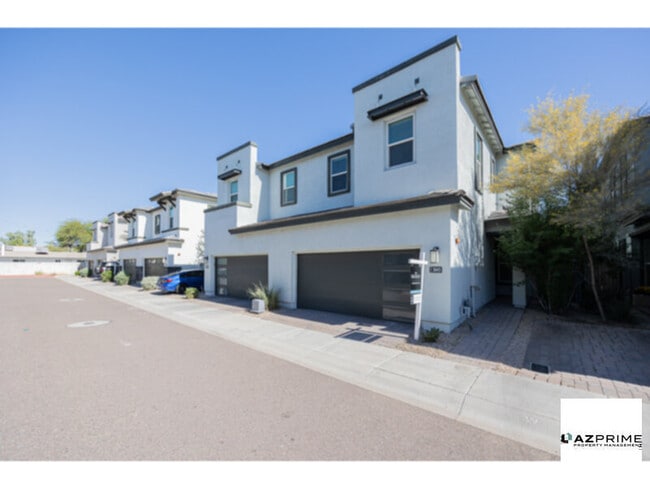 property at 3045 N 37th Wy