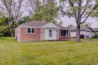 336 Manitowac St in Park Forest, IL - Building Photo - Building Photo