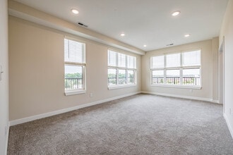 The District at Deerfield Residences in Mason, OH - Foto de edificio - Interior Photo