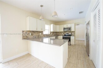 18370 SW 292nd St in Homestead, FL - Building Photo - Building Photo