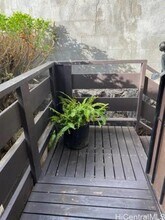 54 Hi?aloa St in Honolulu, HI - Building Photo - Building Photo