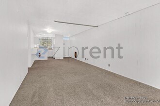 2745 NW Pettygrove St in Portland, OR - Foto de edificio - Building Photo